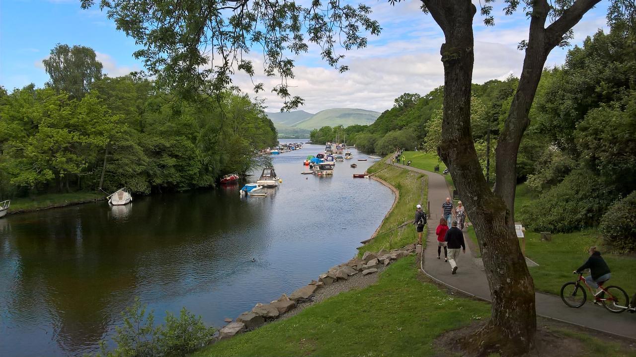 The Waterhouse Inn Balloch Buitenkant foto