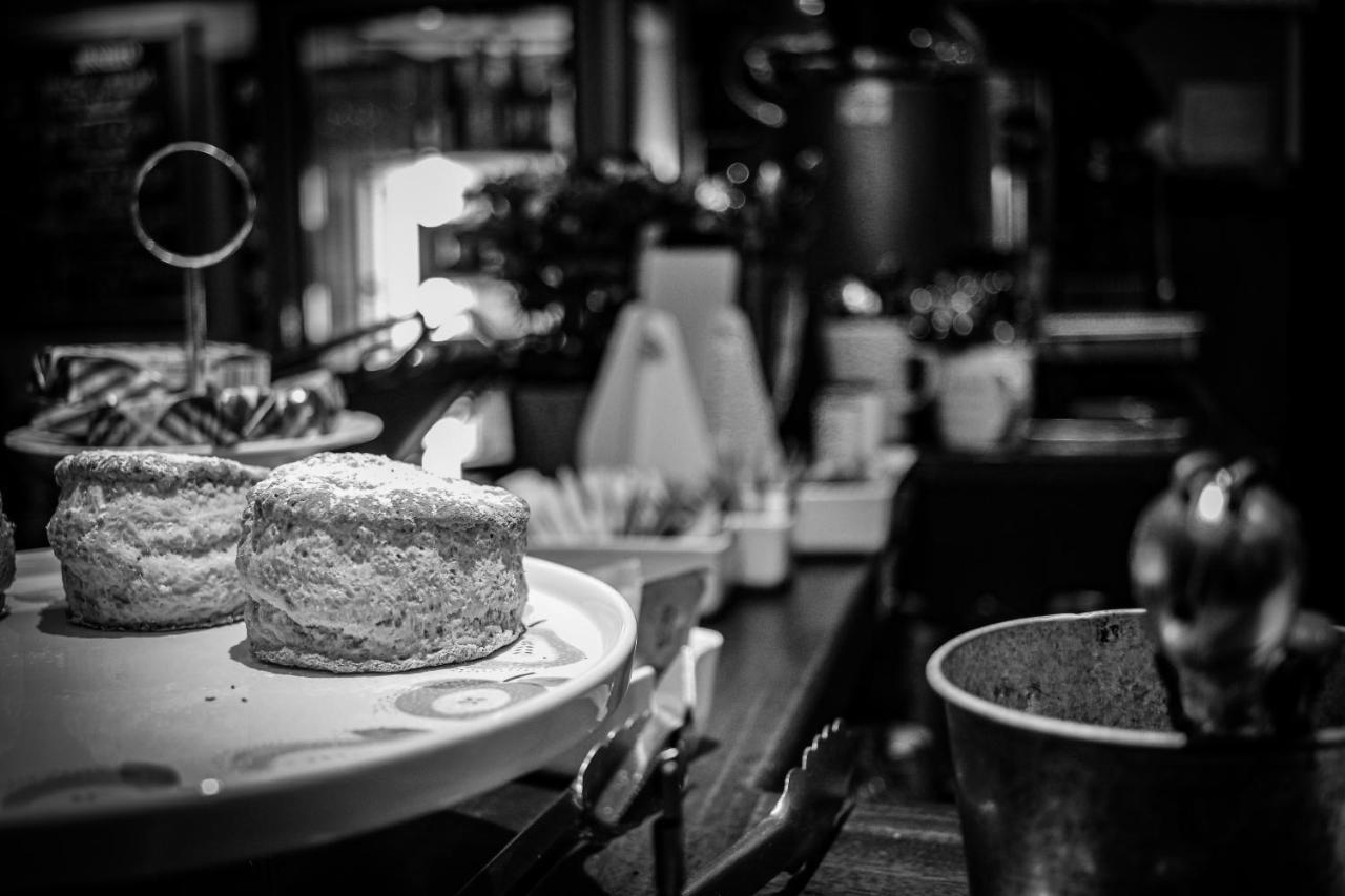 The Waterhouse Inn Balloch Buitenkant foto